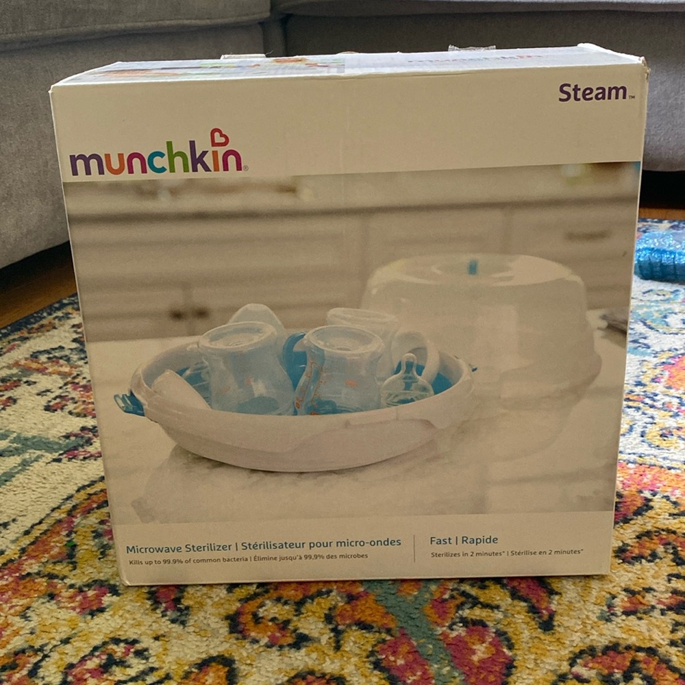 Munchkin Microwave Steam Sterilizer